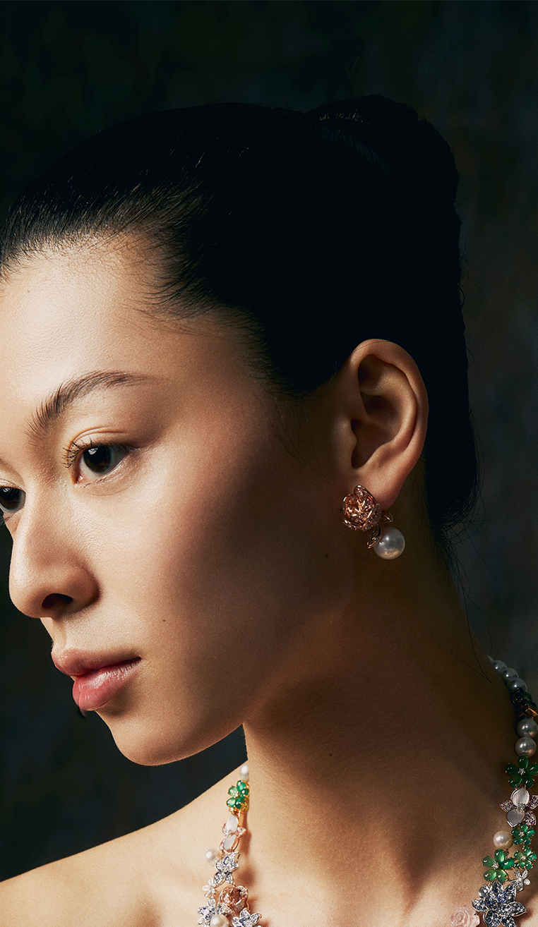 Rosette de Lune Earrings with South Sea Pearl Jacket