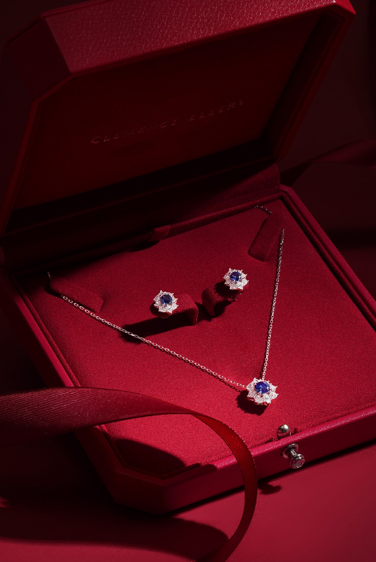 Aurora Blue Sapphire Necklace