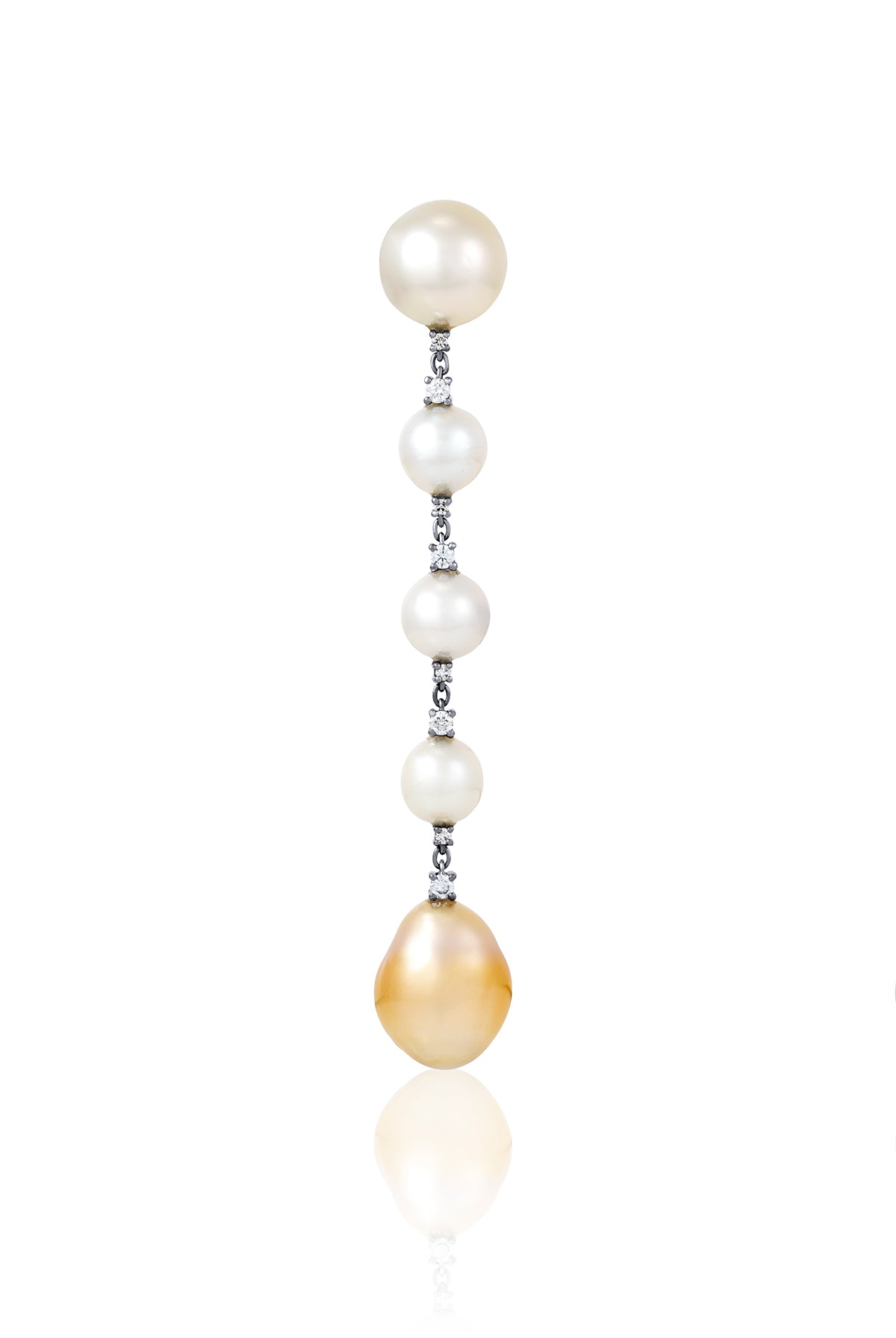 Single Perle Diamond Earrings