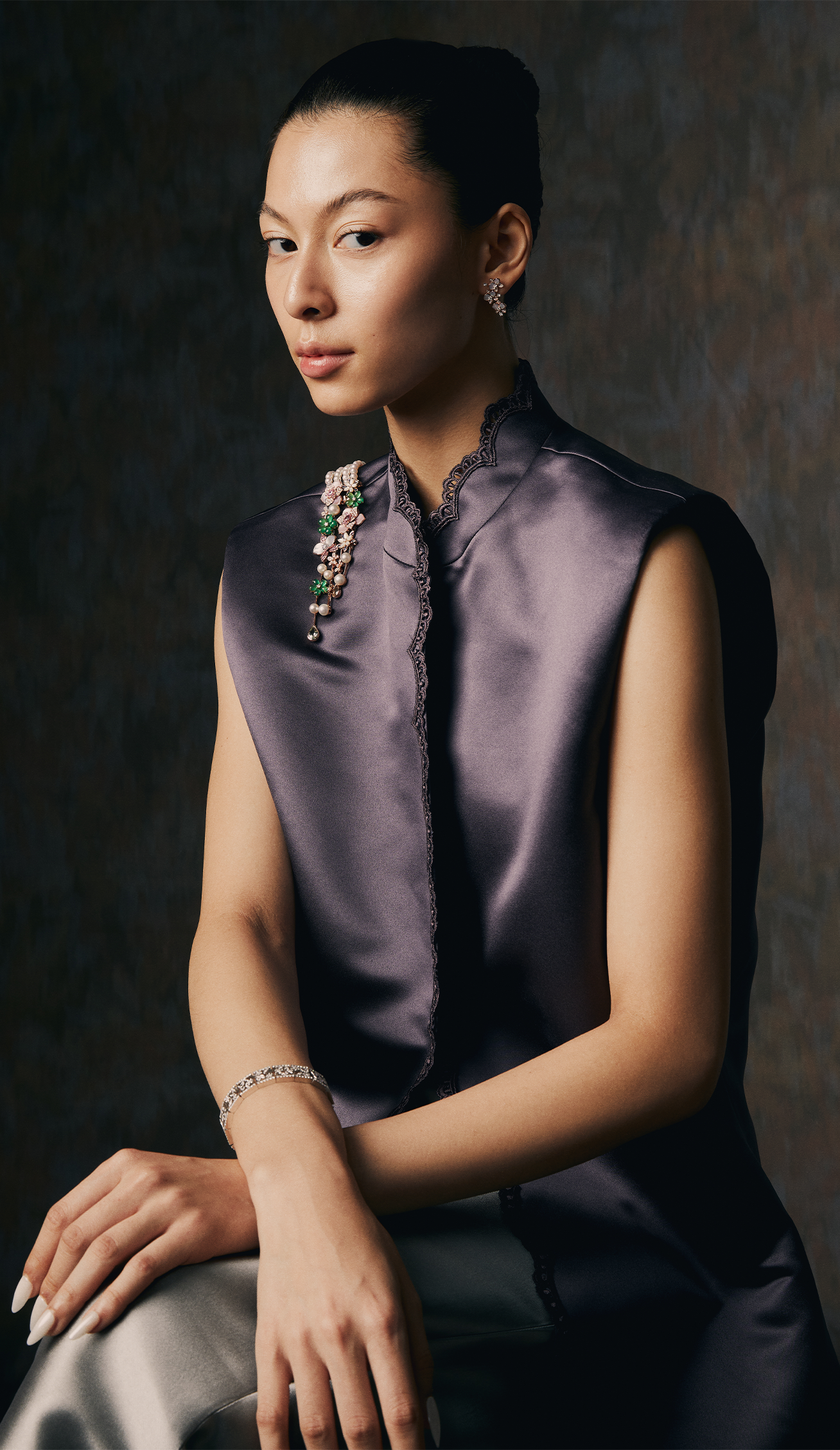 Rangkai Puspa Metamorfosa Shoulder Brooch