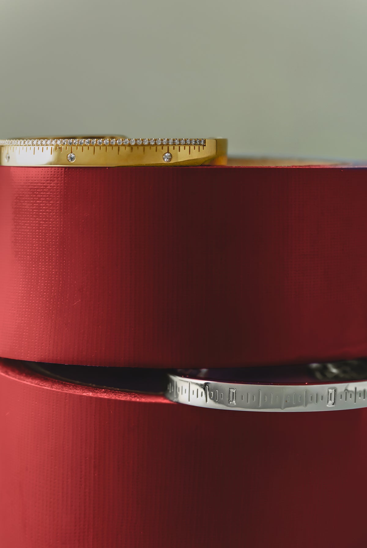 Designer's Diary Round and Diamond Pavè Tape Measure Bangle