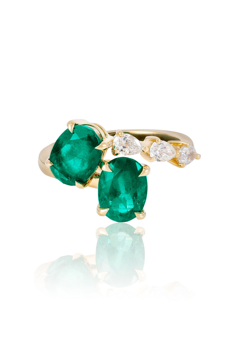 Emerald Oval Pear Toi et Moi Ring